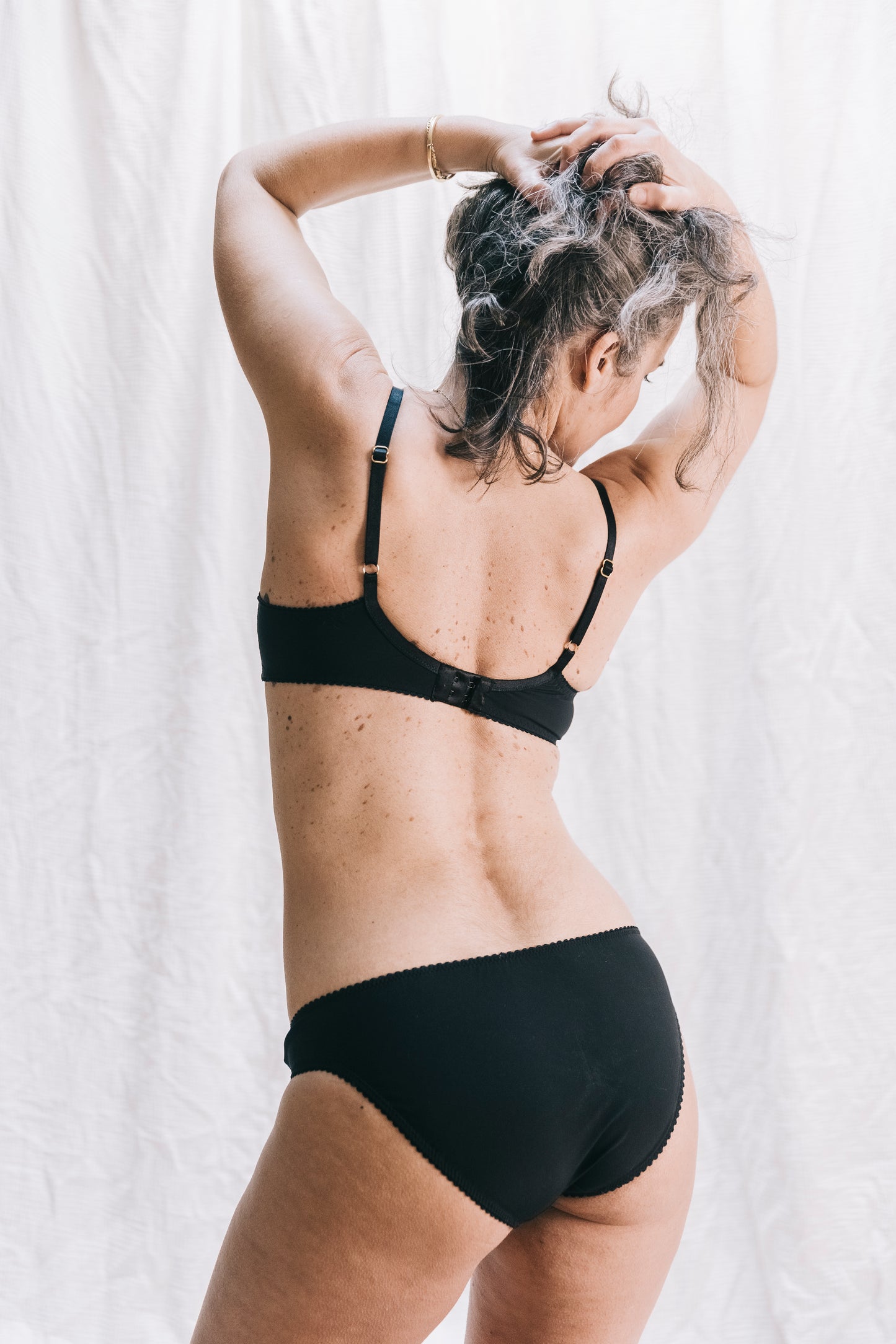 Célèste, le soutien-gorge corbeille