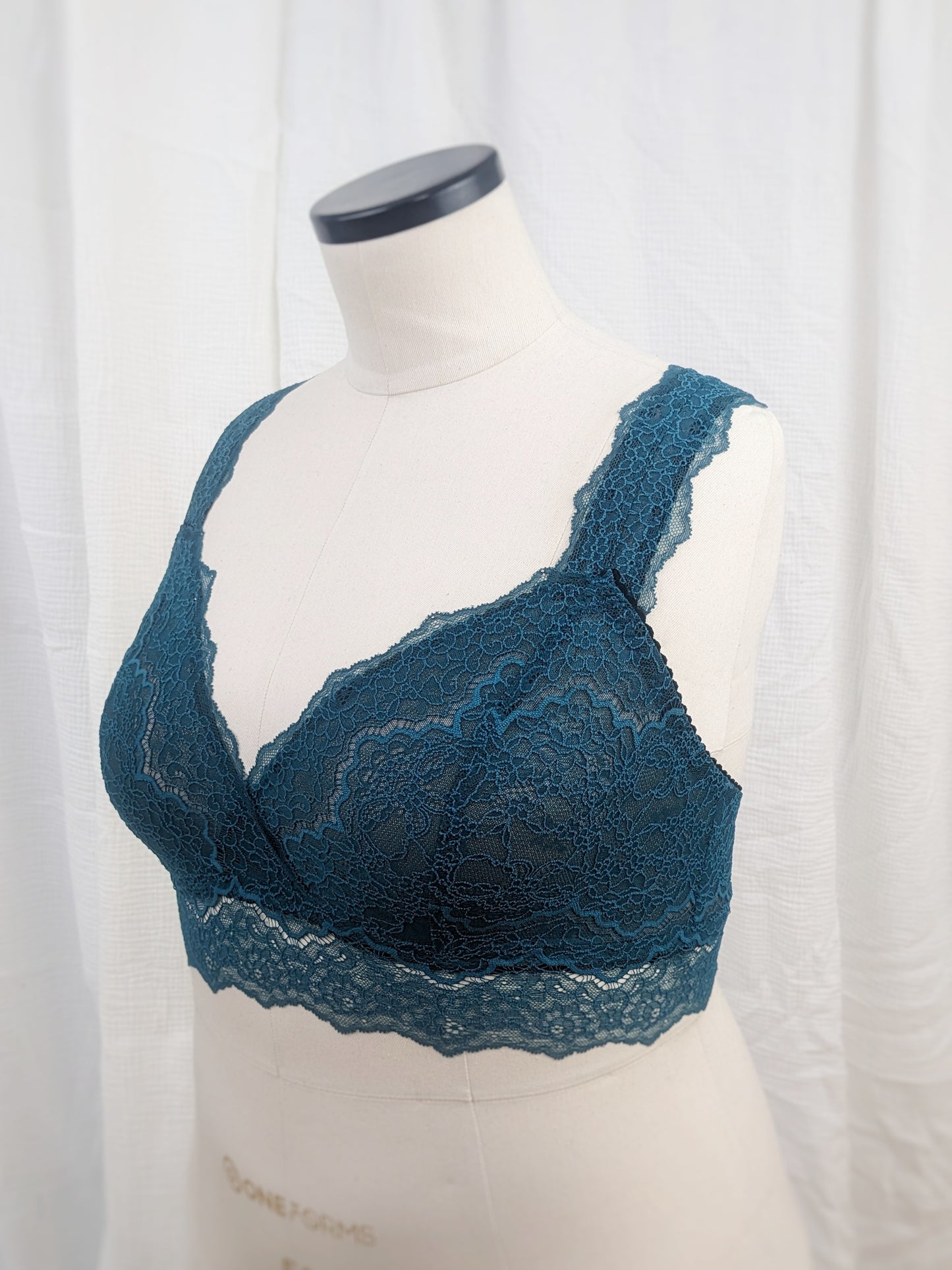 Onde, la brassière tout en dentelle