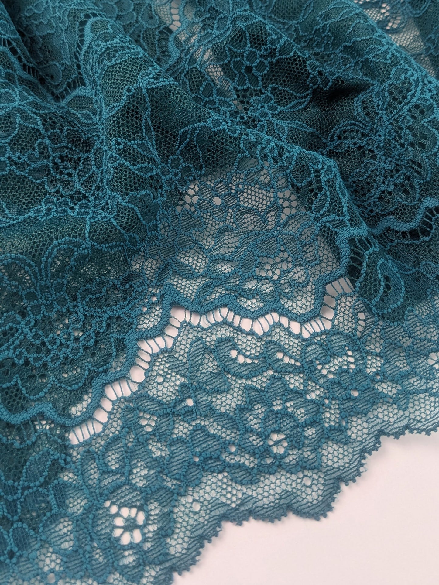 Coupon de dentelle stretch emeraude (200cm)