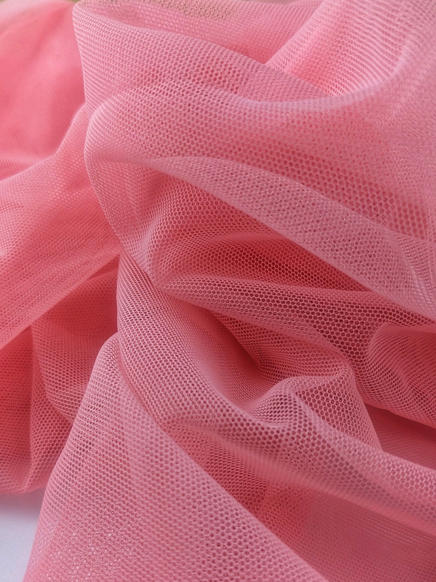 Coupon tulle doux rose 100cm