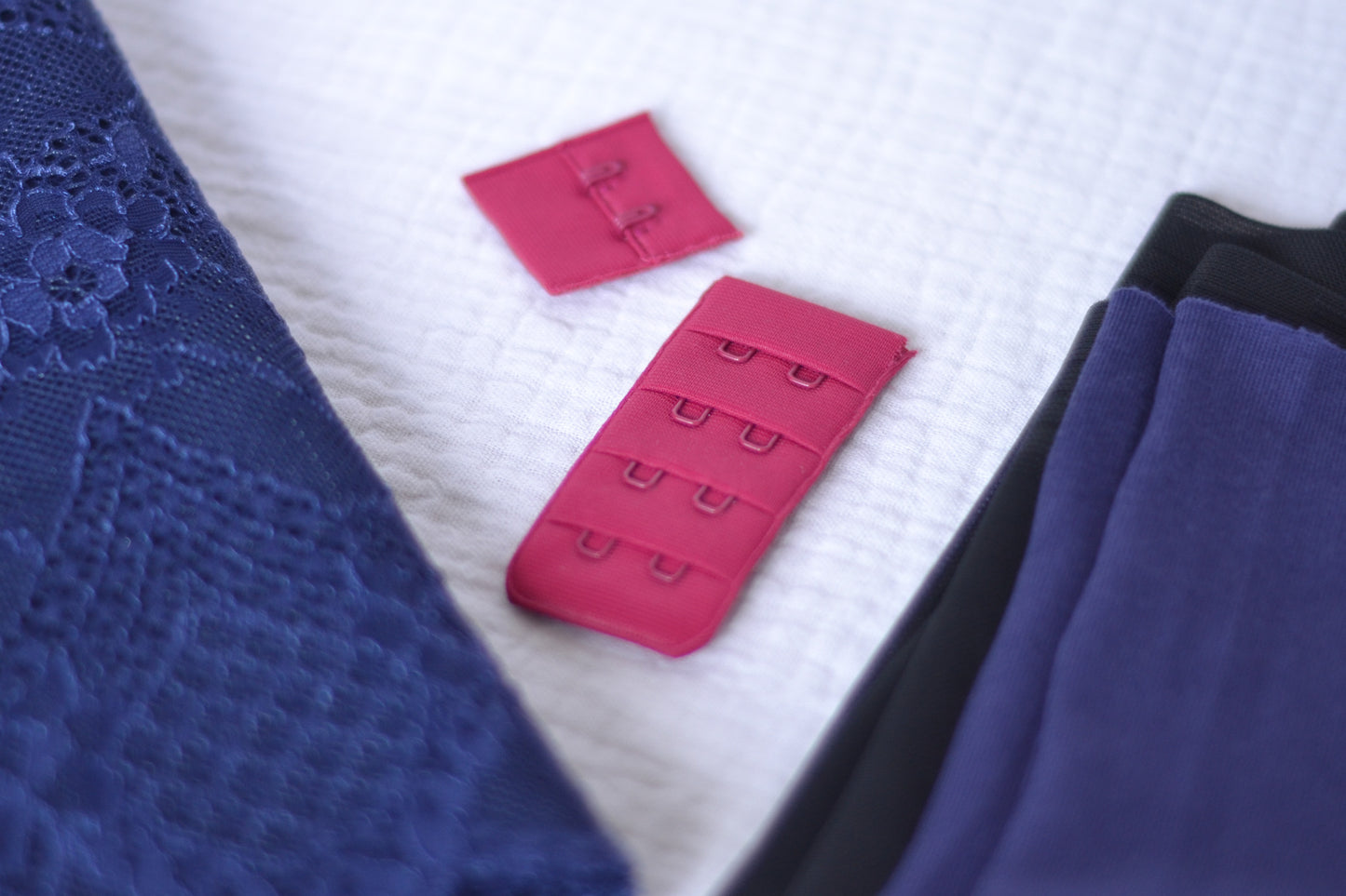 Kit Abysse en dentelle bleue marine