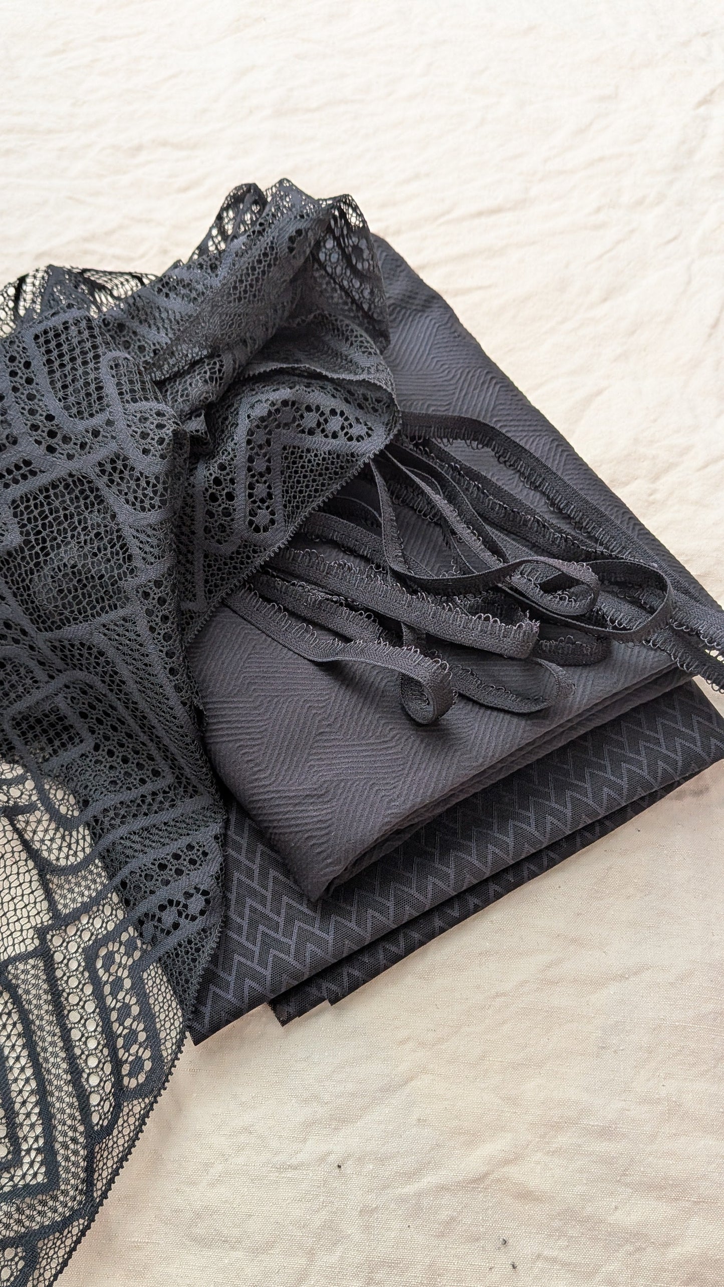 Assortiment couture lingerie NOIR