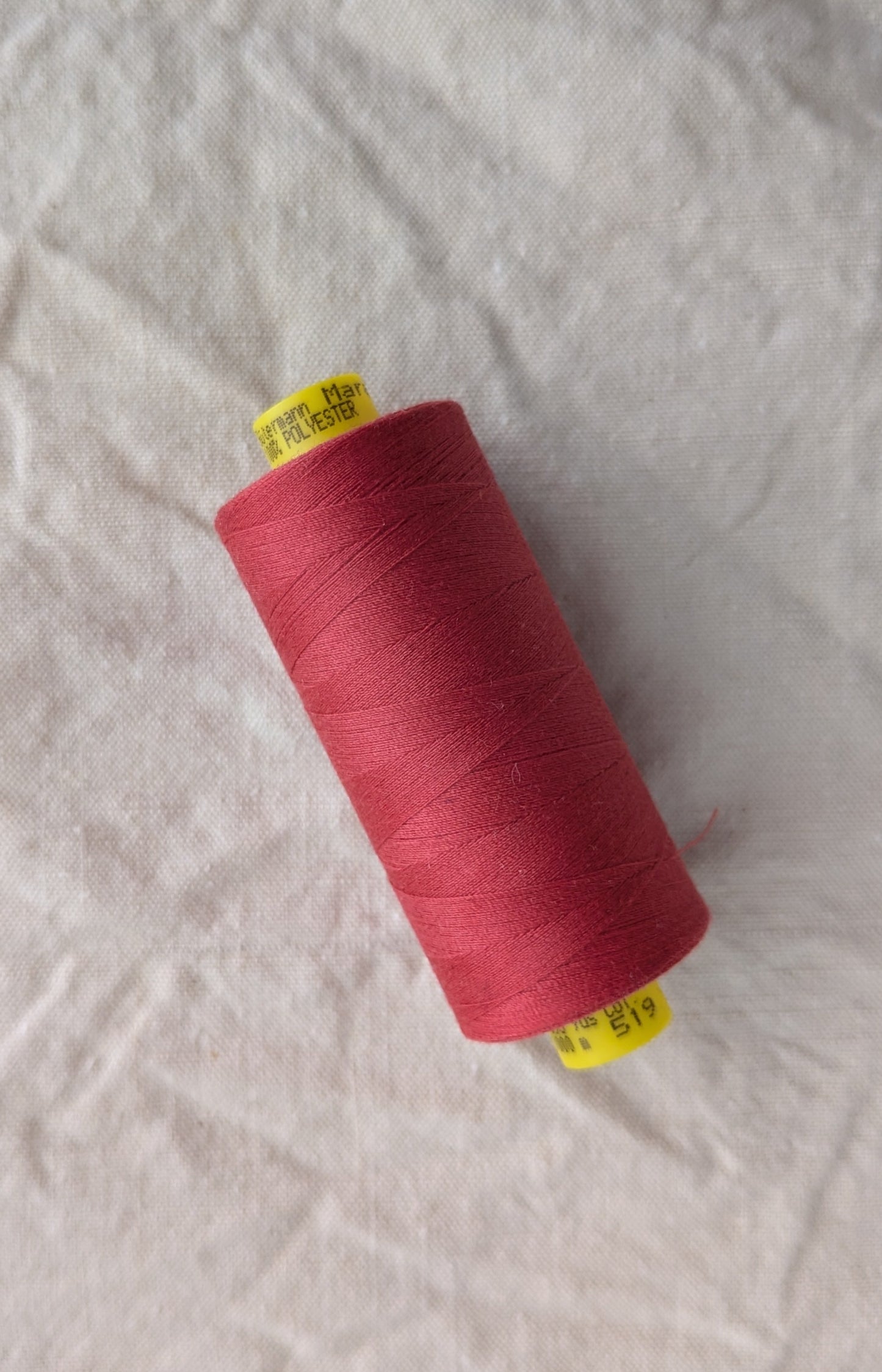 Fil spécial lingerie MARA 150, plusieurs coloris