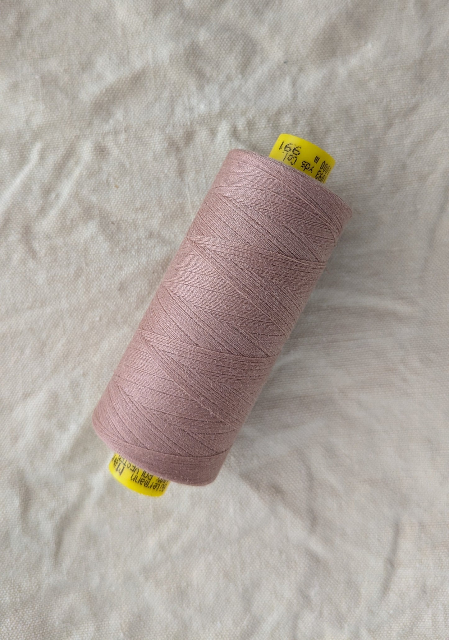 Fil spécial lingerie MARA 150, plusieurs coloris