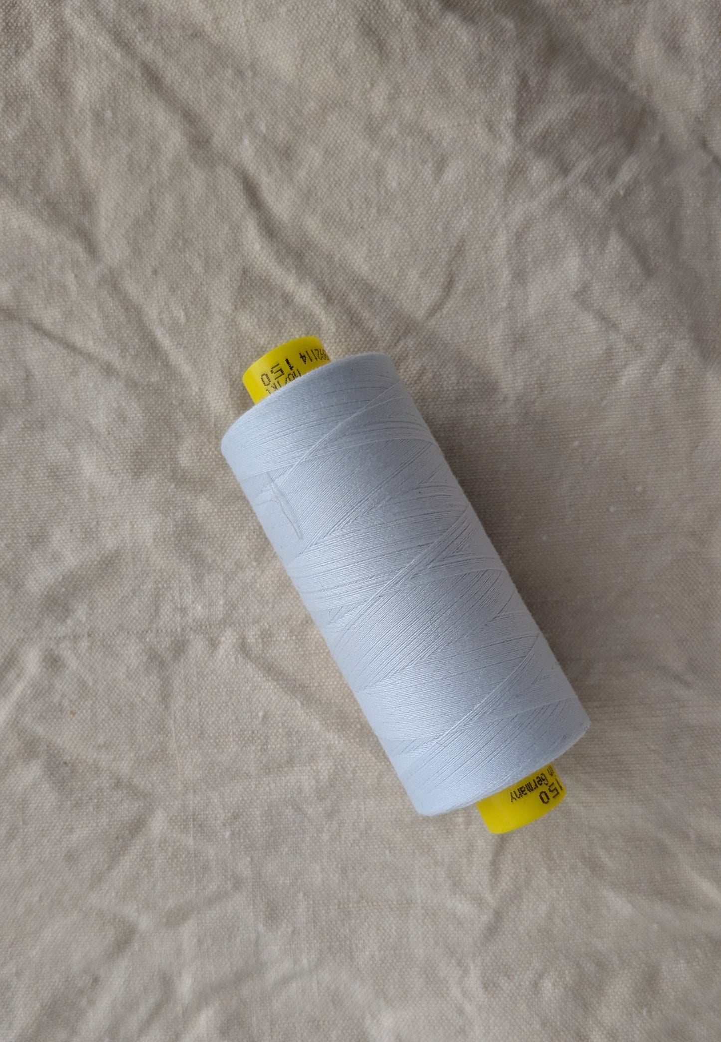 Fil spécial lingerie MARA 150, plusieurs coloris