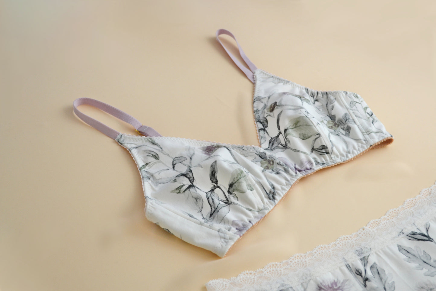 Véga, the timeless soft bra (french only) 