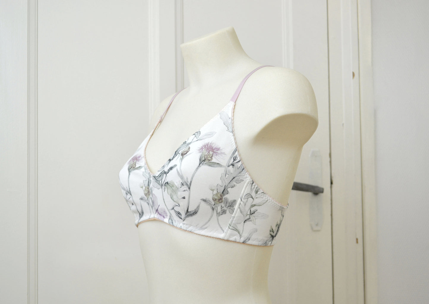 Véga, the timeless soft bra (french only) 